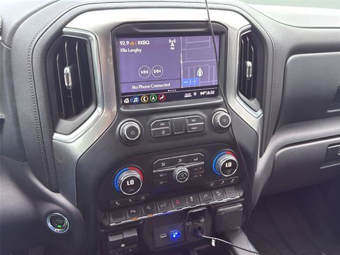 Used 2019 Chevrolet Silverado 1500 LTZ w/ LTZ Texas Edition AWD/4WD image 8