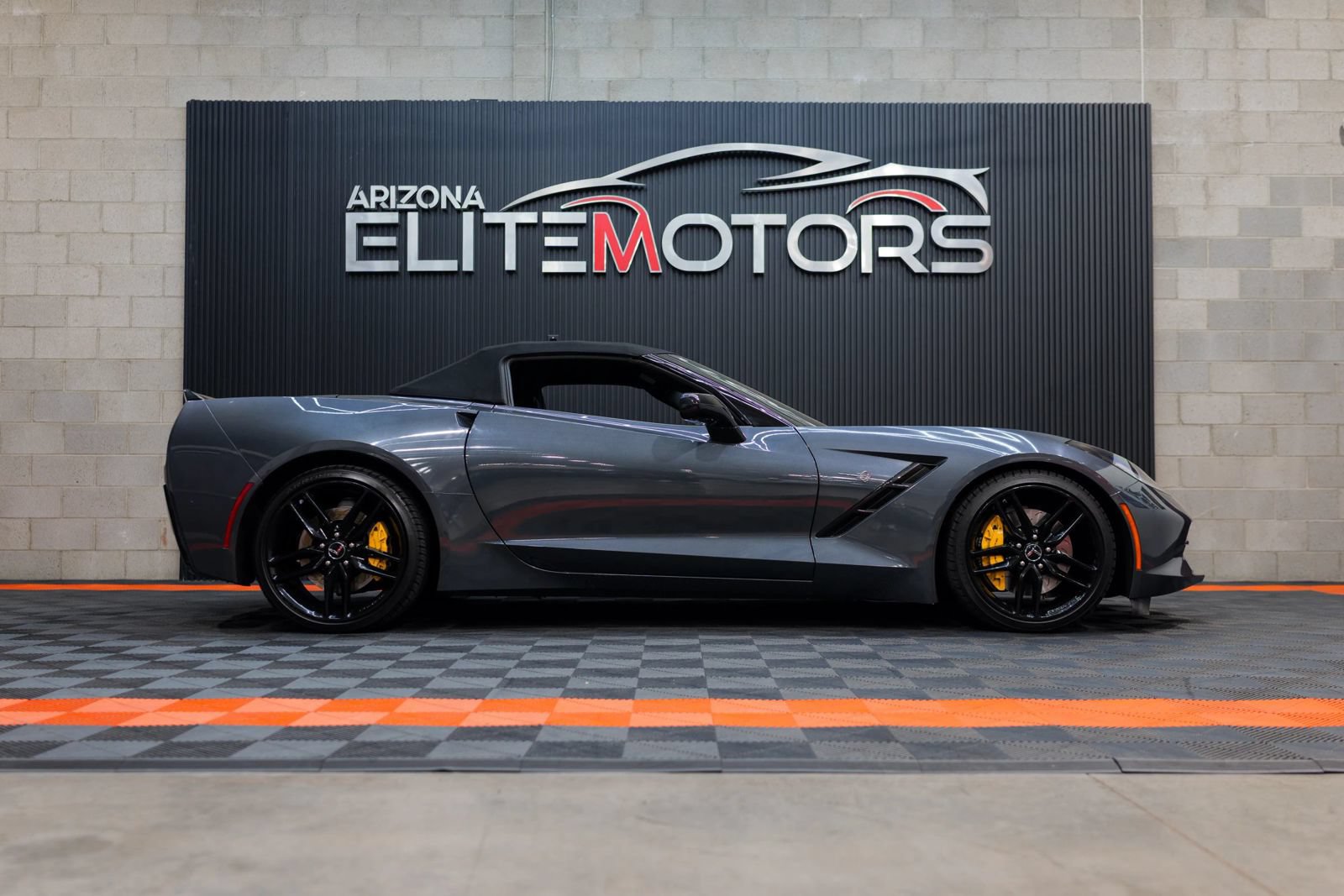 Used 2014 Chevrolet Corvette Stingray Convertible w/ 3LT Preferred Equipment Group RWD image 17