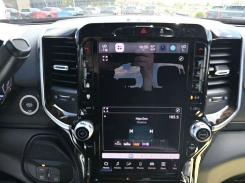 New 2026 RAM 2500 Big Horn AWD/4WD image 23