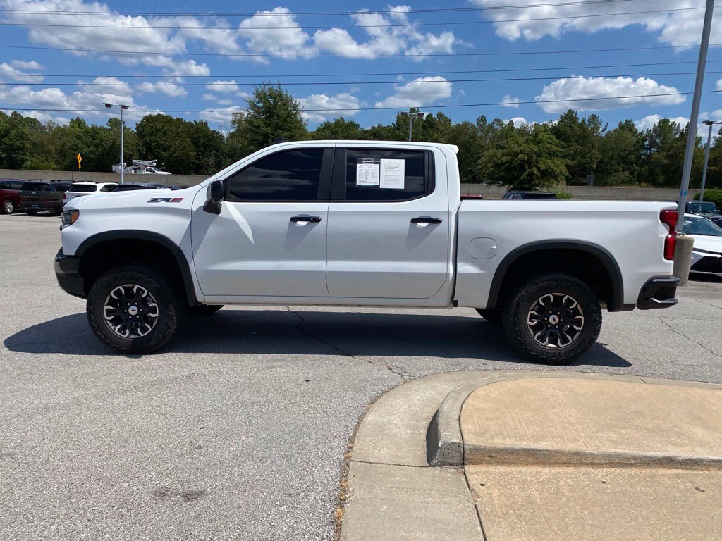 Used 2023 Chevrolet Silverado 1500 ZR2 AWD/4WD image 4