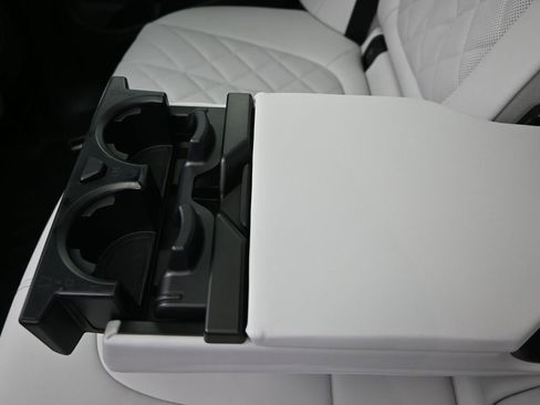 New 2026 BMW X5 sDrive40i w/ M Sport Package RWD image 17