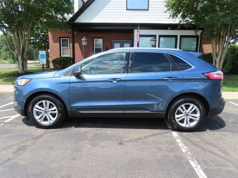 Used 2019 Ford Edge SEL w/ Equipment Group 201A FWD image 3