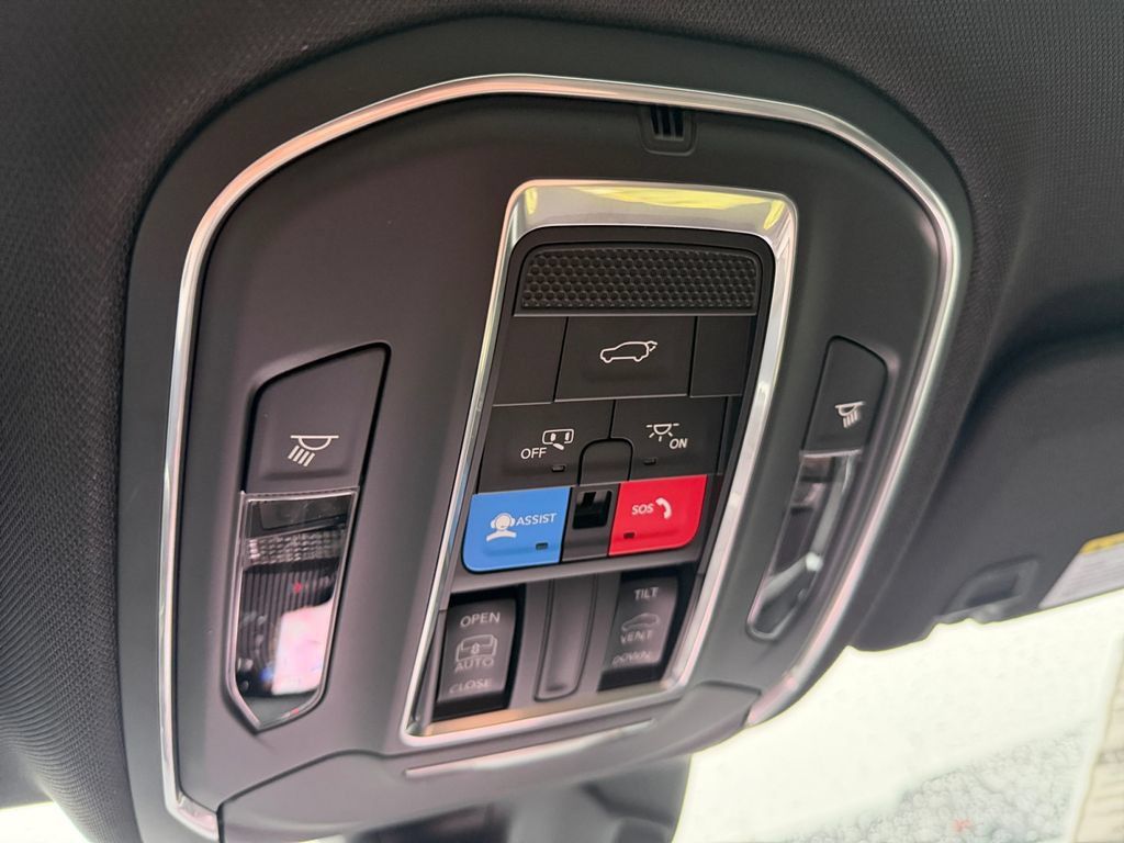 New 2026 Jeep Grand Cherokee Altitude AWD/4WD image 21