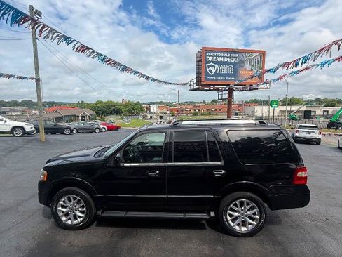 Used 2017 Ford Expedition Limited AWD/4WD image 4