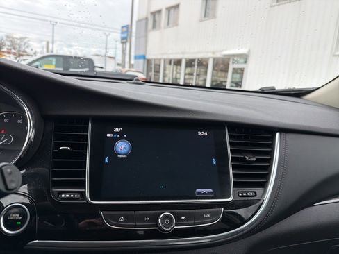 Certified 2021 Buick Encore Preferred image 19