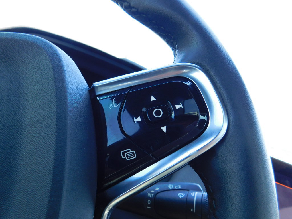 Used 2022 Polestar Polestar 2 w/ Plus Package AWD/4WD image 23