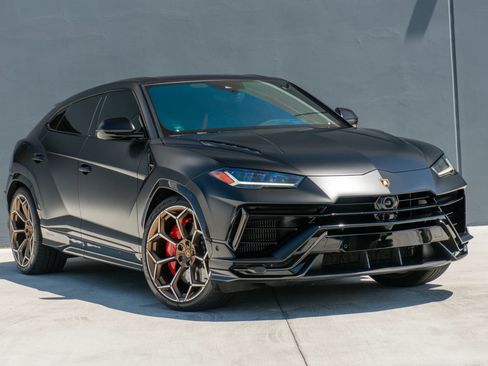 Used 2023 Lamborghini Urus Performante AWD/4WD image 5
