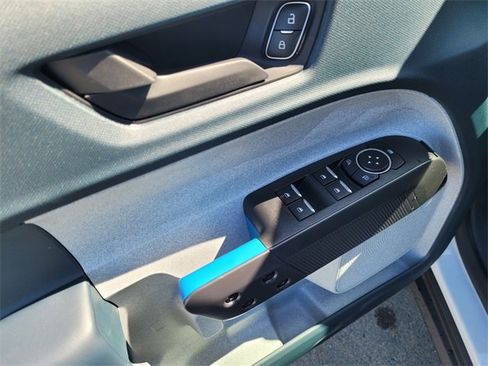 New 2025 Ford Maverick XLT image 8