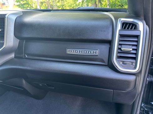 Used 2025 RAM 2500 Big Horn AWD/4WD image 33