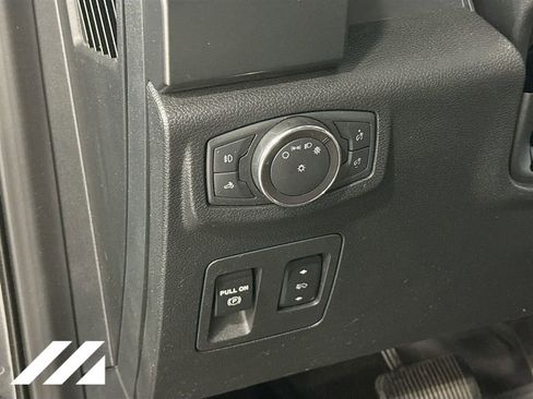 Used 2019 Ford F150 XLT w/ Equipment Group 302A Luxury AWD/4WD image 10