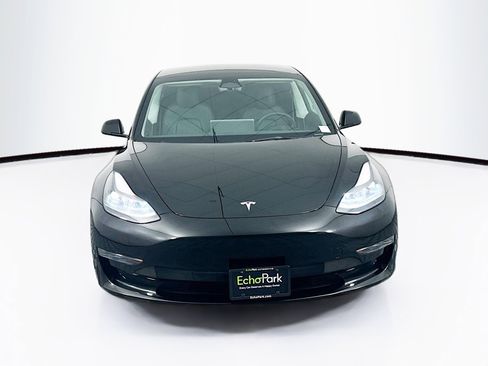 Used 2023 Tesla Model 3 Standard Range RWD image 2