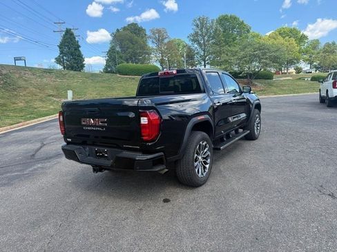 Used 2023 GMC Canyon Denali AWD/4WD image 7