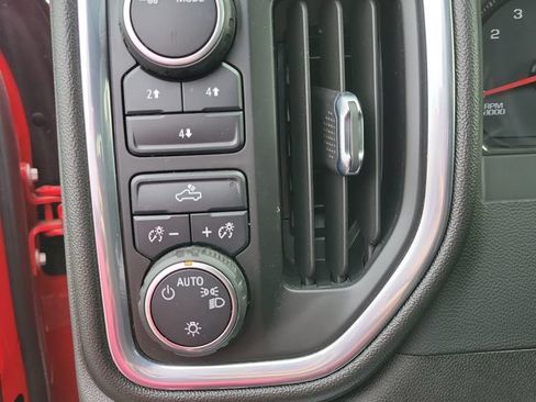 Used 2023 Chevrolet Silverado 2500 LT w/ Advanced Trailering Package AWD/4WD image 35