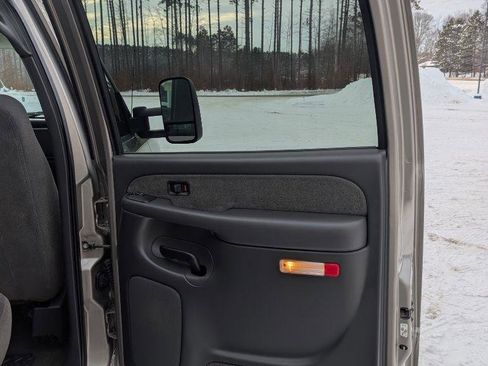 Used 2003 Chevrolet Silverado 2500 LS RWD image 19