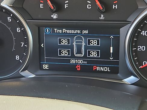 Used 2023 Chevrolet Equinox LT image 19