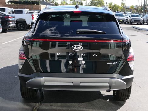 New 2026 Hyundai Kona SEL Premium AWD/4WD image 4