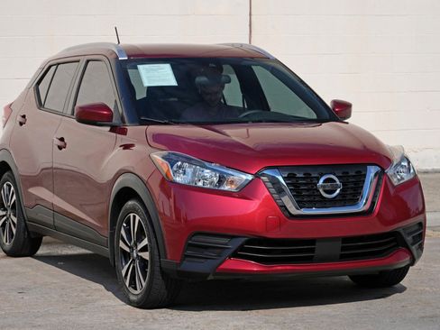 Used 2020 Nissan Kicks SV FWD image 46