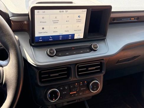 Used 2023 Ford Maverick Lariat w/ Lariat Luxury Package FWD image 16