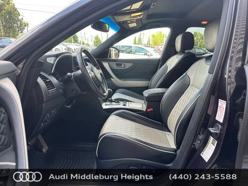 Used 2017 INFINITI QX70 AWD w/ Limited Package image 10