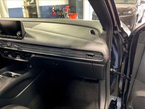 Used 2024 Honda HR-V Sport image 13