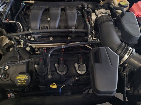 Used 2014 Ford Taurus Limited image 30