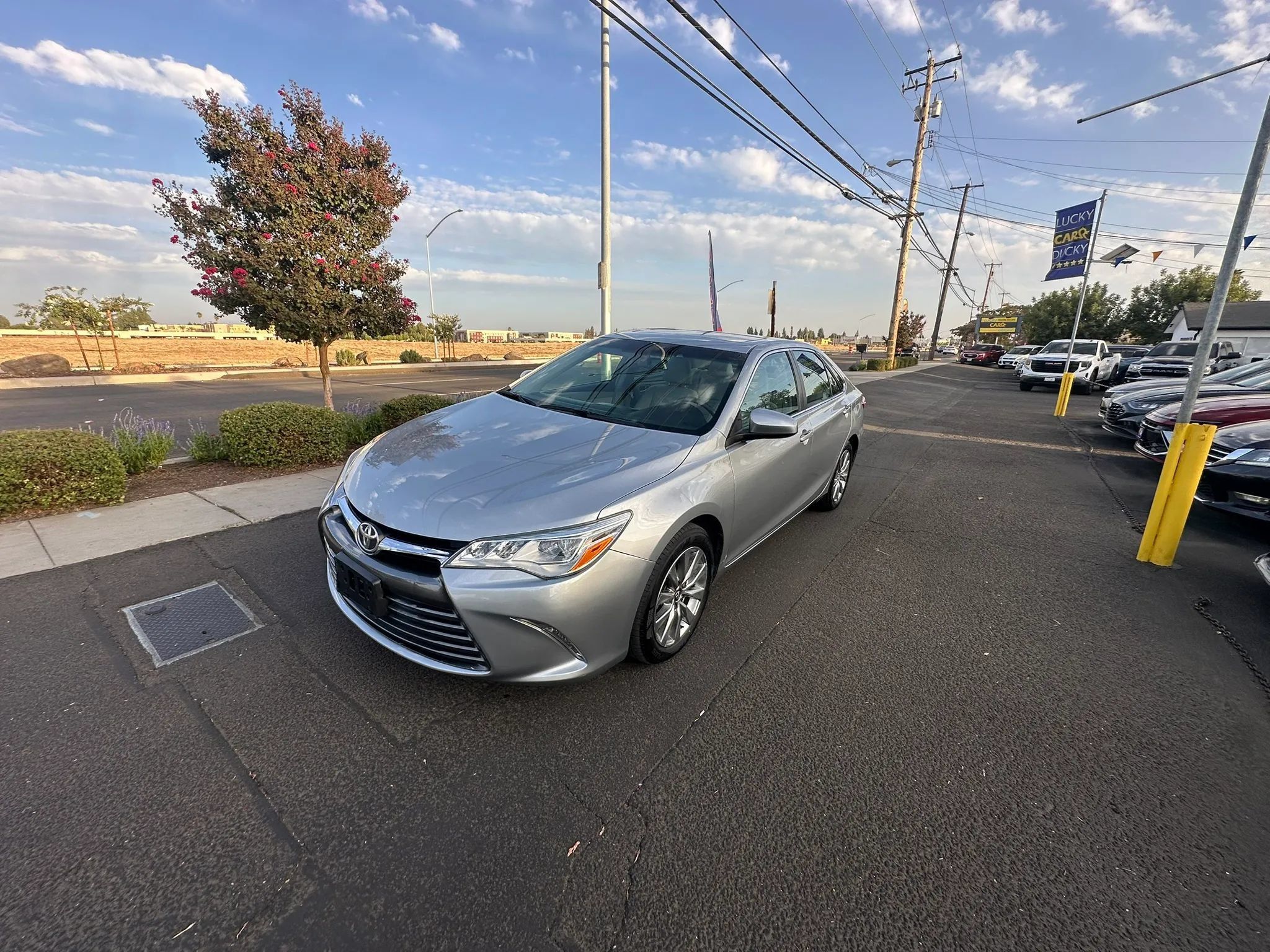 Used 2016 Toyota Camry XLE FWD image 11