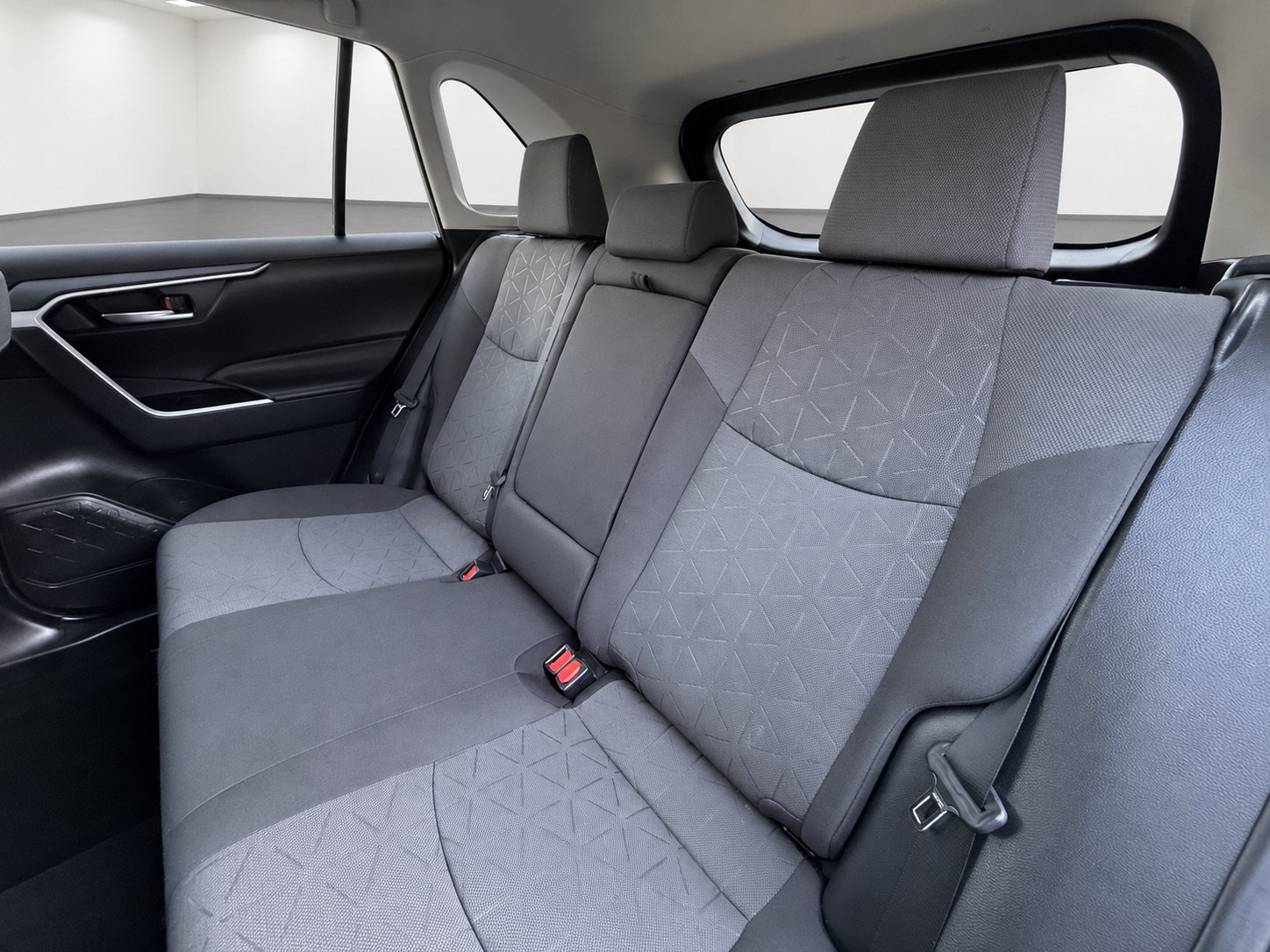 Used 2020 Toyota RAV4 XLE w/ Convenience Package AWD/4WD image 31