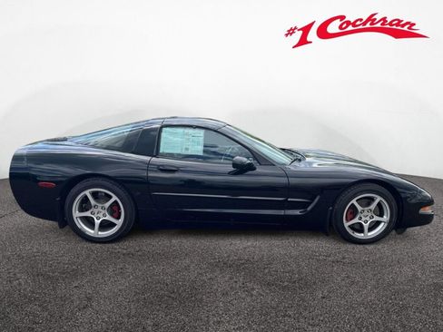 Used 2000 Chevrolet Corvette Coupe w/ Memory Pkg RWD image 5