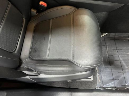 Certified 2025 Mercedes-Benz GLC 300 300 image 18