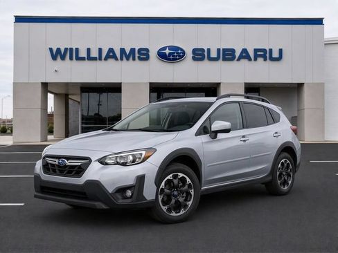Used 2021 Subaru Crosstrek 2.0i Premium AWD/4WD image 2