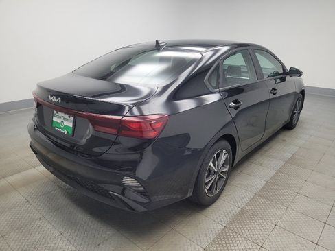 Used 2023 Kia Forte LXS w/ LXS Technology Package FWD image 9