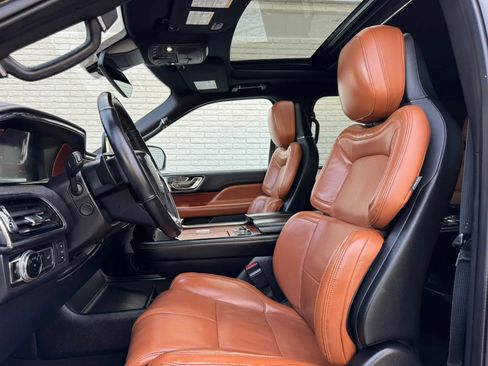 Used 2020 Lincoln Navigator Reserve w/ Luxury Package AWD/4WD image 15
