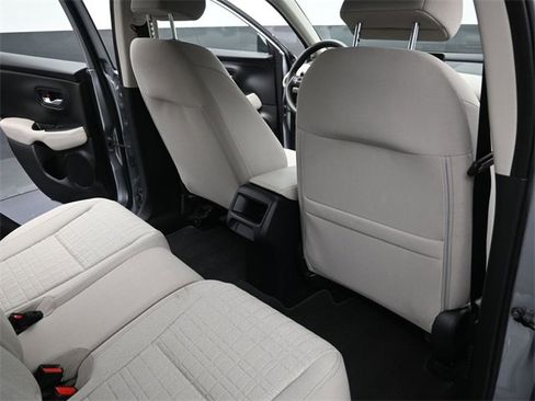 Certified 2024 Honda HR-V LX image 10