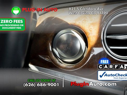Used 2015 Mercedes-Benz S 550 Sedan w/ Sport Package image 25