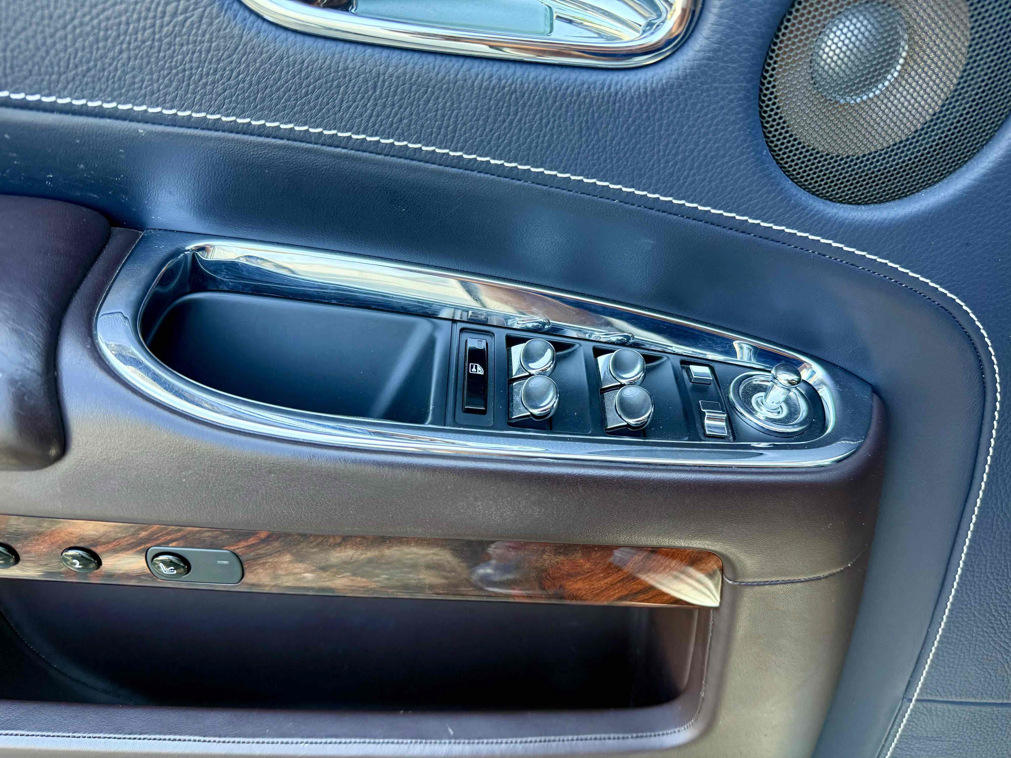 Used 2016 Rolls-Royce Ghost RWD image 43
