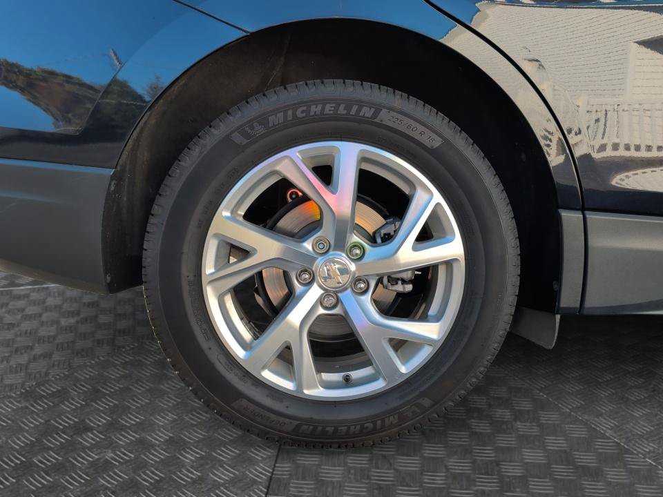 Used 2020 Chevrolet Equinox Premier FWD image 23