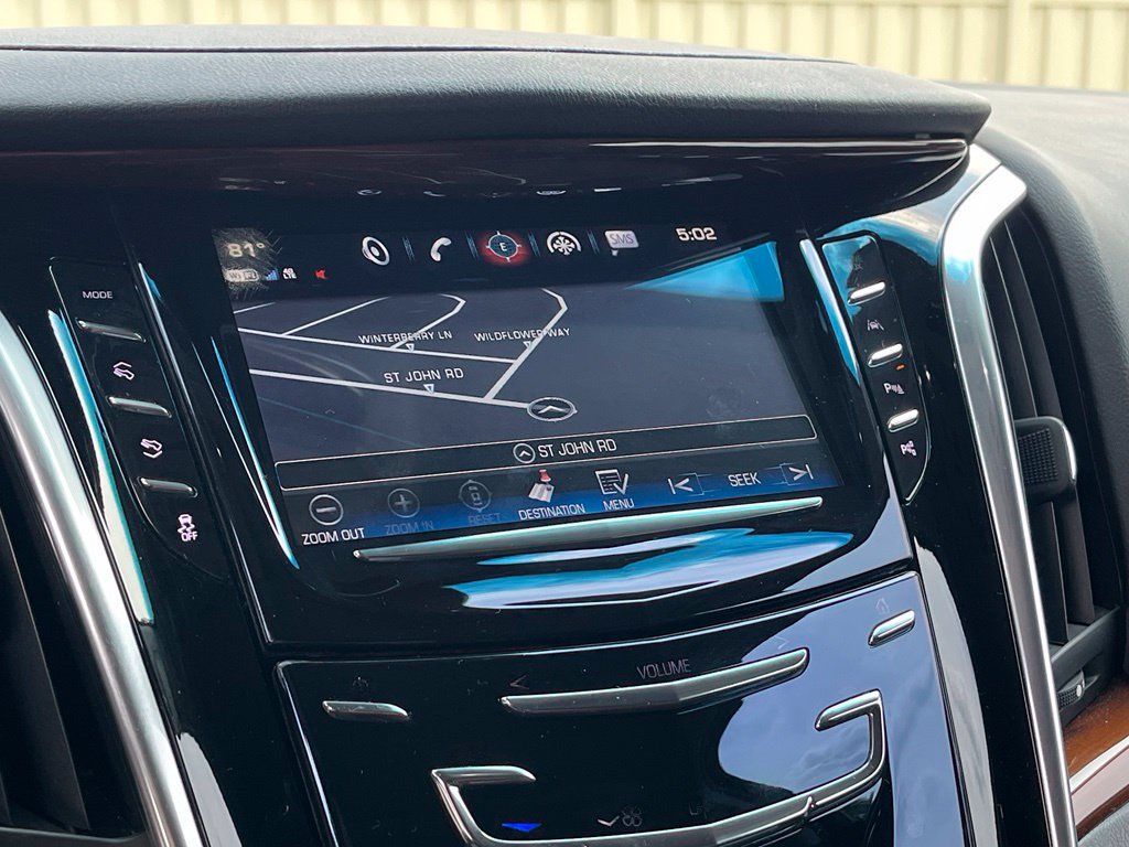 Used 2018 Cadillac Escalade Luxury w/ LPO, Radiant Package AWD/4WD image 45
