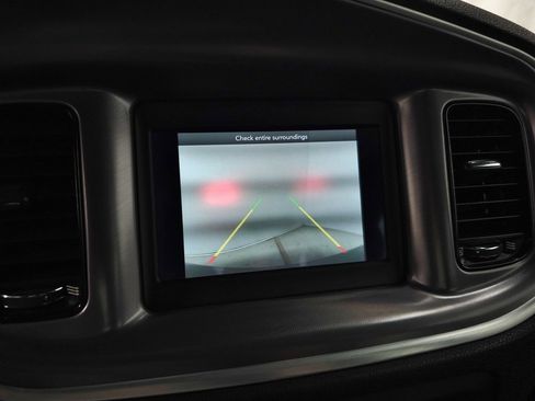 Used 2019 Dodge Charger SXT image 23