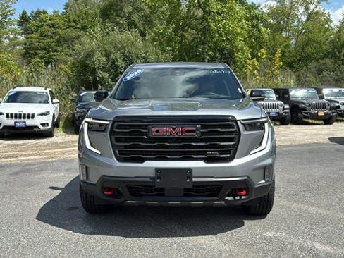 Used 2026 GMC Acadia AT4 w/ Luxury Package AWD/4WD image 3