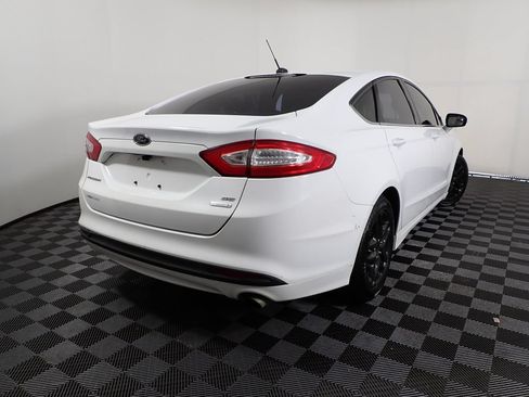 Used 2013 Ford Fusion SE FWD image 15