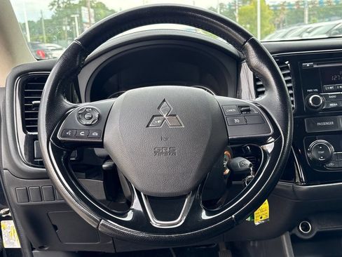 Used 2016 Mitsubishi Outlander ES FWD image 10