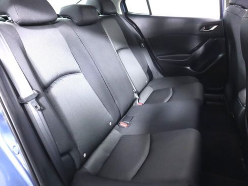 Used 2018 MAZDA MAZDA3 Sport FWD image 33