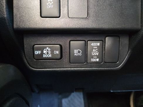 Used 2021 Toyota Tacoma TRD Sport image 45