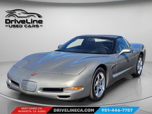 Used 2002 Chevrolet Corvette Coupe w/ Preferred Equipment Group2 RWD image 5