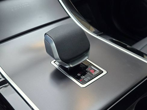 New 2026 Land Rover Range Rover Evoque Hoxton AWD/4WD image 26