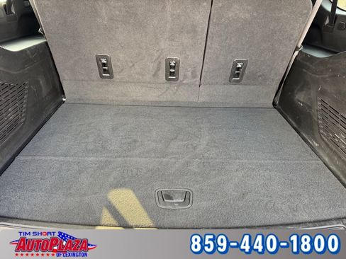 Used 2024 GMC Yukon XL AT4 w/ AT4 Premium Plus Package AWD/4WD image 45
