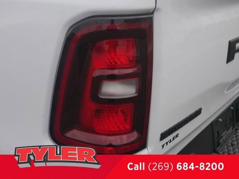 New 2026 RAM 1500 4x4 Crew Cab image 13