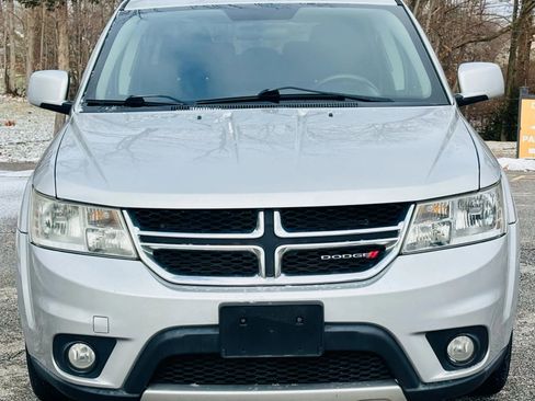 Used 2013 Dodge Journey SXT w/ Flexible Seating Group image 11