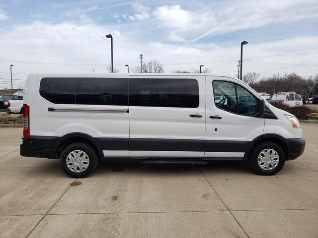 Used 2015 Ford Transit 350 XLT RWD image 4