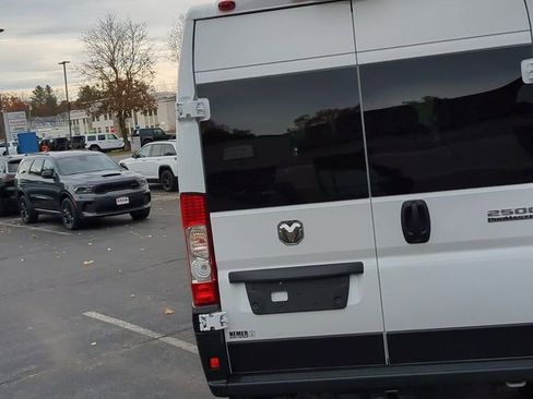 New 2026 RAM ProMaster 2500 w/ Cold Weather Group image 9